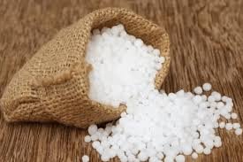 Buy Urea 46% fertilizer from Links Exporter. High-quality prilled and granular urea for agriculture and industrial use. Bulk supply with worldwide delivery. If you want, I can also create: ✅ Technical Data Sheet (TDS) ✅ MSDS ✅ Bulk pricing offer sheet ✅ Comparison (Urea vs DAP vs NPK) Just tell me 👍